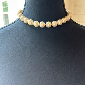 Vintage Majorica Pearl Choker 16"